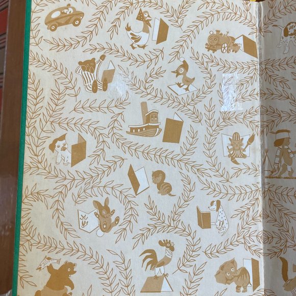 The Little Golden Book Library 'Our Wonderful World' - Picture 4 of 6